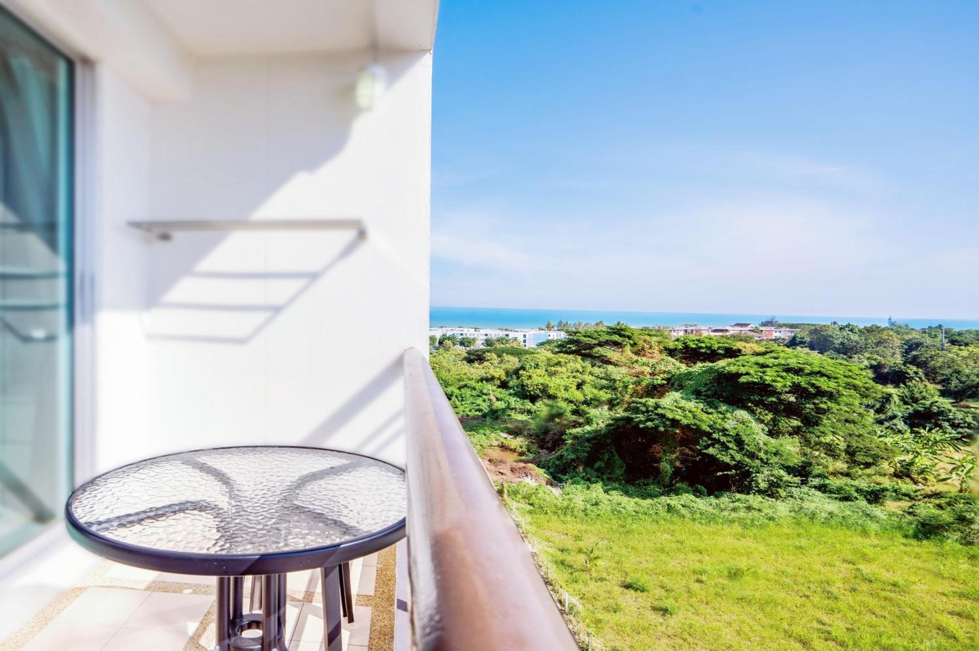 Hua Hin First - Happy Rent Appartement Buitenkant foto